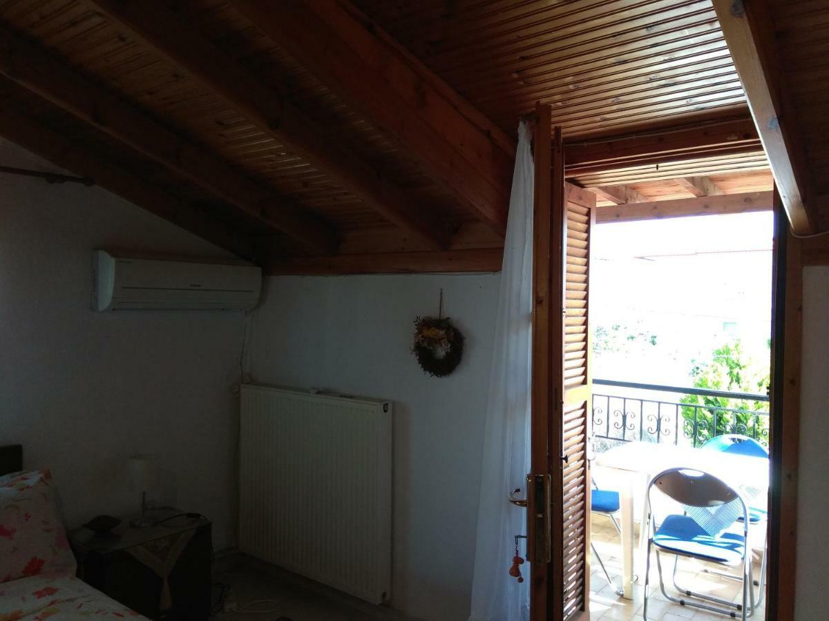Family Seaside House In Mouries Villa Paralia Dionysiou Exteriör bild